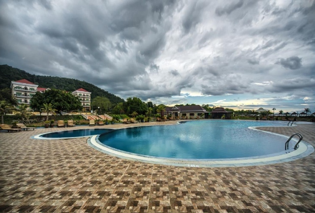 Rock Royal Resort