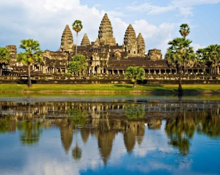Phnom Penh To Angkor Wat And Back Tour 4d3n